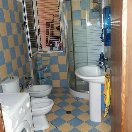 Pishat E Buta Apartament Golem (Tirana)