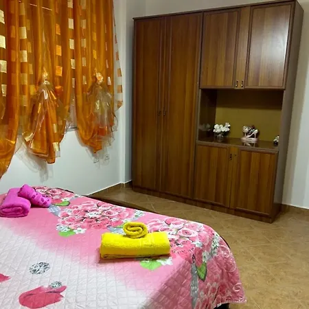 Pishat E Buta Apartament *